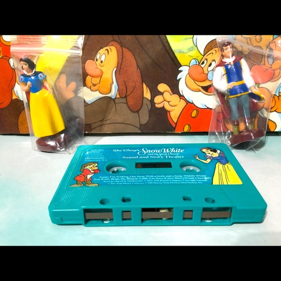 DISNEY SNOW WHITE AND THE SEVEN DWARFS THEATER 90s - Picture 9 of 16